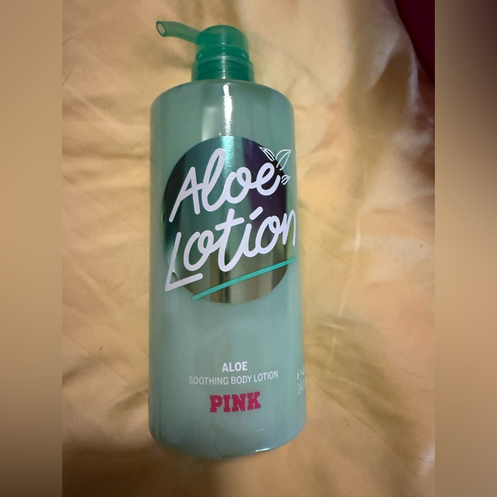 PINK Victoria's Secret Aloe Lotion - Green